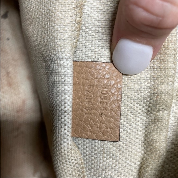 Authentic GUCCI
Pebbled Calfskin Small Soho Disco - Picture 7 of 12